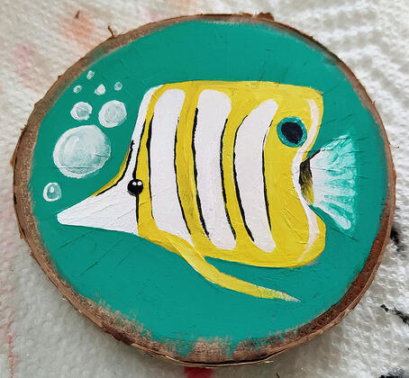 Tropical Fish; acrylic on bird wood slice Tropical Fish; acrylic on bird wood slice