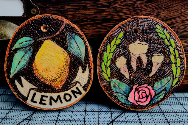 Pyrography; Birch wood with wood-burning tool and colored pencil Pyrography; Birch wood with wood-burning tool and colored pencil